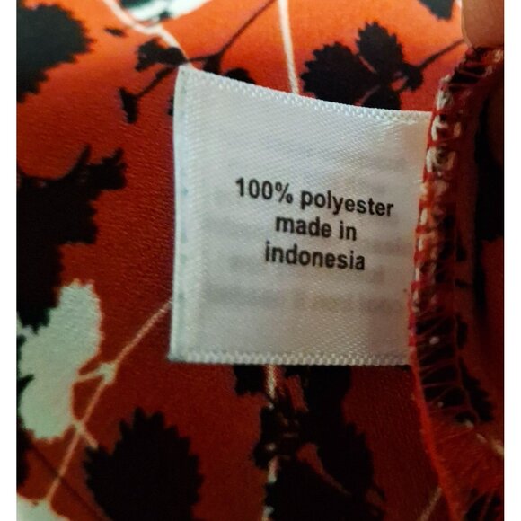 Lane Bryant Red & Black Like New Floral Button-Down Blouse Size 14/16 With Ruffl - Picture 11 of 11